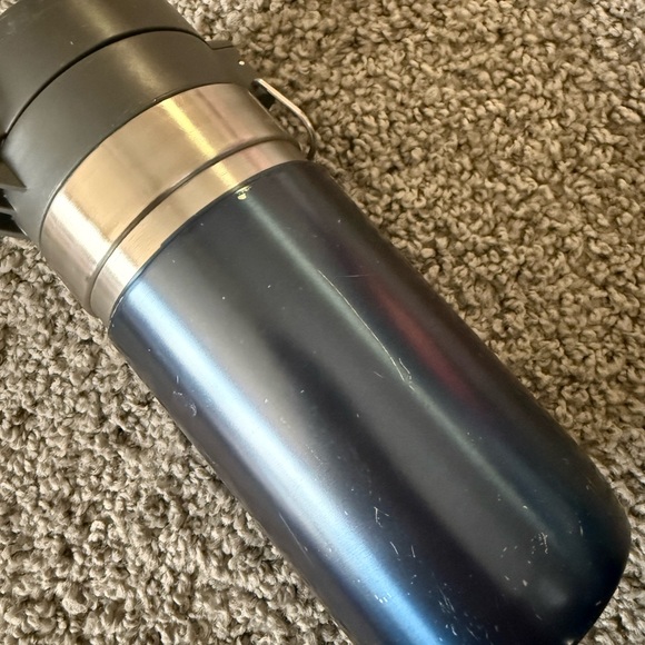 16oz Stanley Metallic Blue Insulated Bottle - Picture 3 of 6